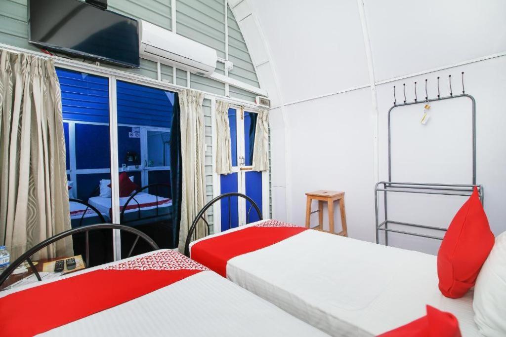 Airport A4 Transit Hub - Eco Chalets Katunayaka Luaran gambar